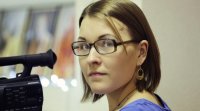 Создать мем Мама сюда