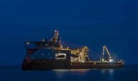 Создать мем Нефть синей ночи