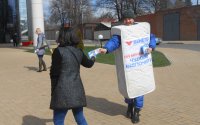 Создать мем Венето раздача листовок