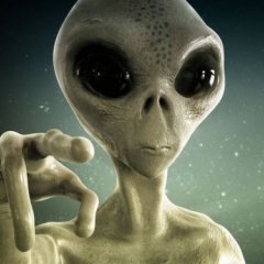 Пришелец указывает пальцем